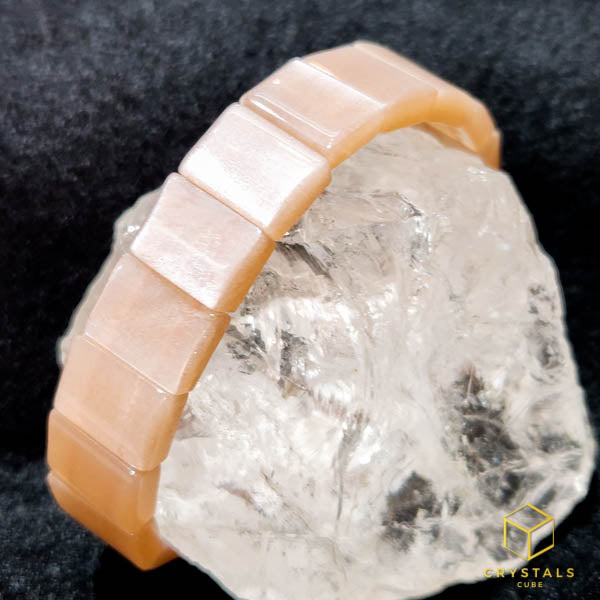 Peach Moonstone / Sunstone*** Elastic Bangle