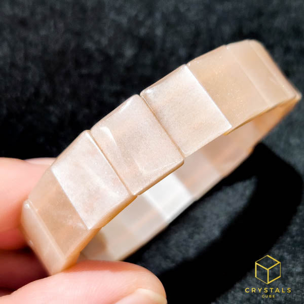 Peach Moonstone / Sunstone*** Elastic Bangle