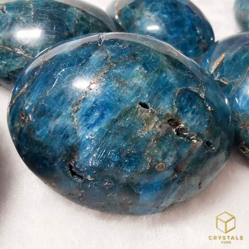 Apatite (Blue/Teal) Palm Stone